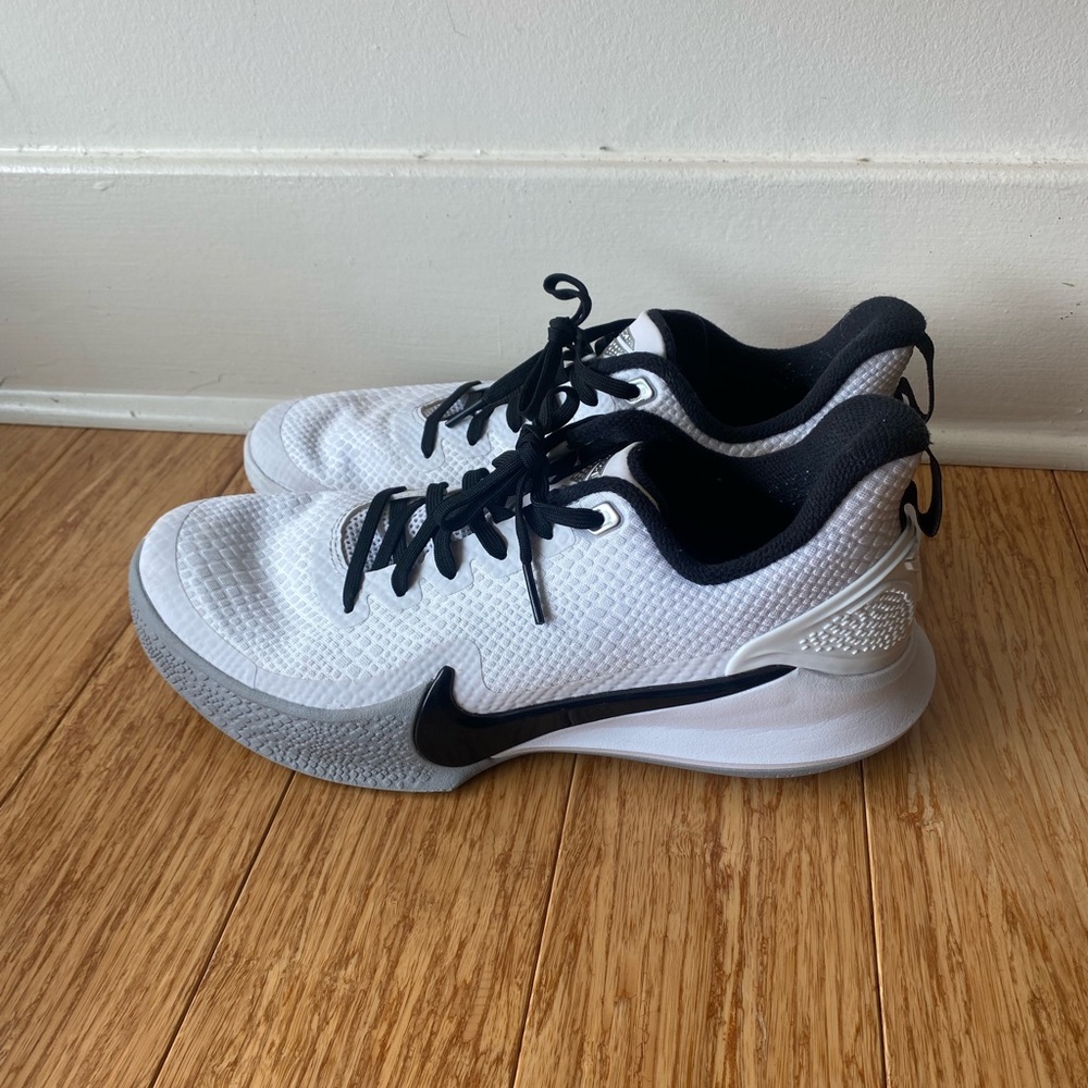 Kobe Bryant Sneakers Mens size 8.5